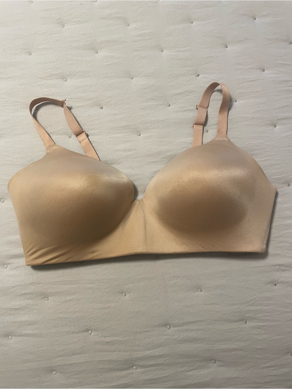 B. Temp’d Future Foundation Seamless lightly padded Wire Free Nude T-Shirt Bra